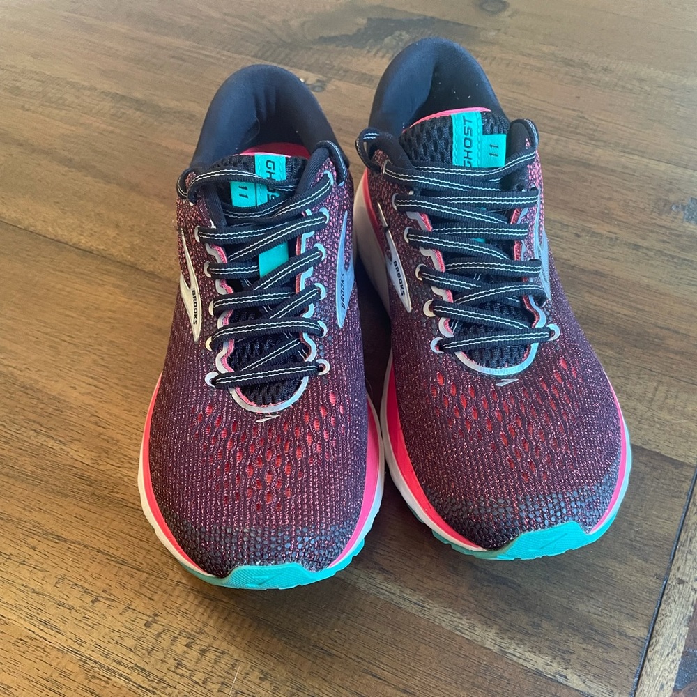 Brooks Ghost 11 Excellent Used condition, Size 8